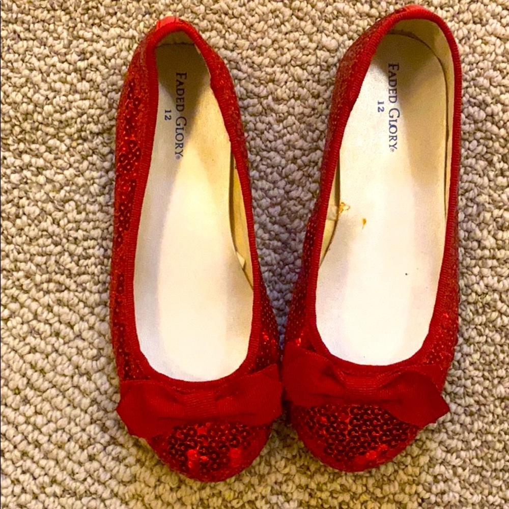 Girl ruby slippers